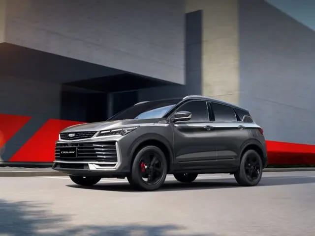 Trendy Dual-Tone Design